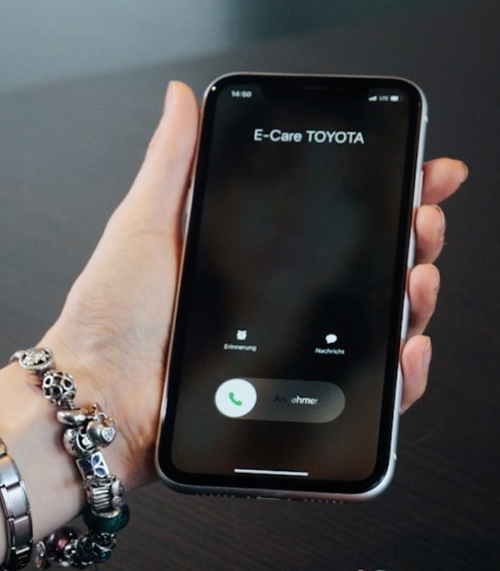 E-Care_Phone_Toyota_Solution